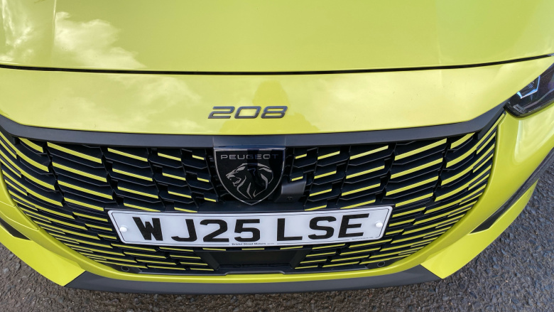 Peugeot 208 1.2 Hybrid 100 Allure 5dr e-DSC6 Petrol Hatchback